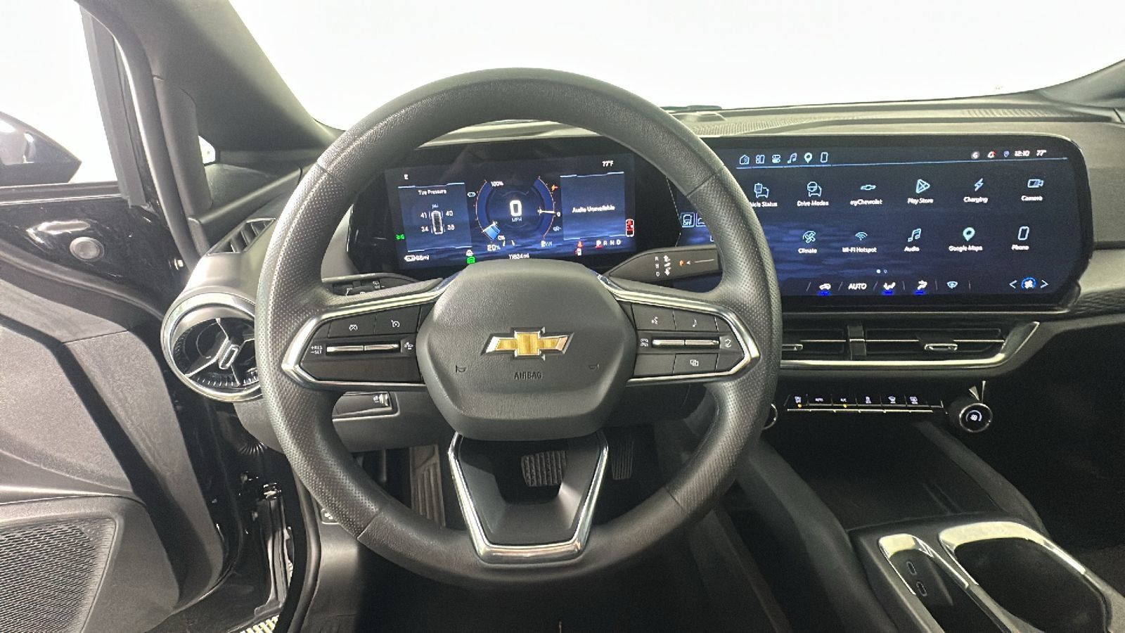 Used 2026 Chevrolet Equinox EV LT FWD image 17