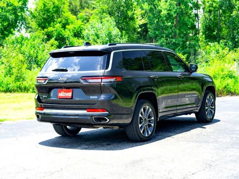 Used 2023 Jeep Grand Cherokee L Overland w/ Advanced Protech Group III AWD/4WD image 7