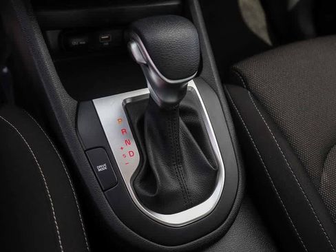 Used 2024 Kia Forte LXS w/ LXS Technology Package FWD image 20