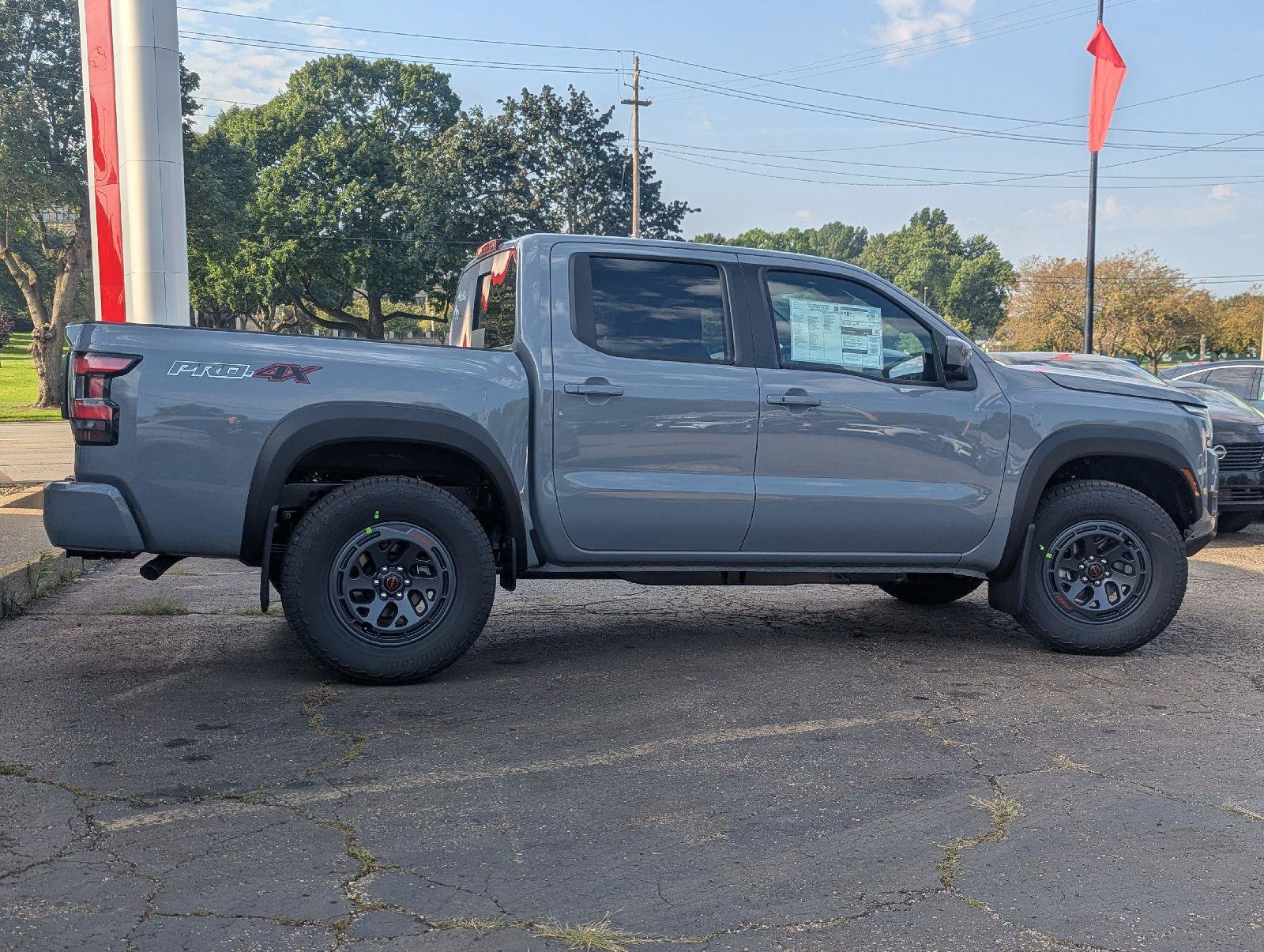 New 2026 Nissan Frontier PRO-4X w/ Pro-4x Convenience Package AWD/4WD image 13
