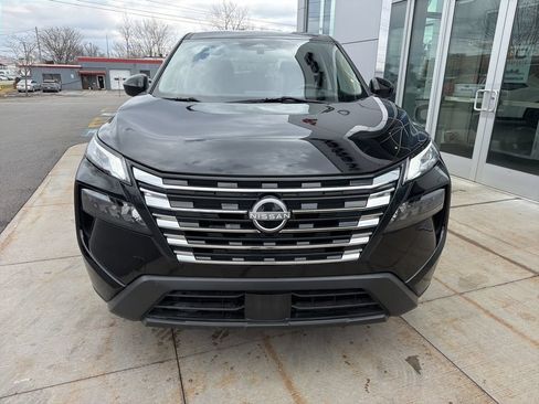 Used 2024 Nissan Rogue SV AWD/4WD image 6