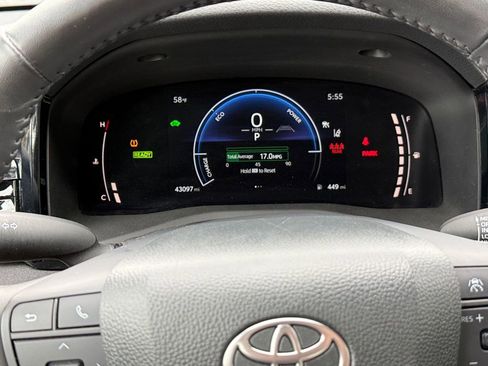 Used 2025 Toyota Camry LE w/ Convenience Package AWD/4WD image 31