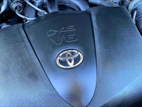 Used 2021 Toyota Highlander XLE FWD image 29