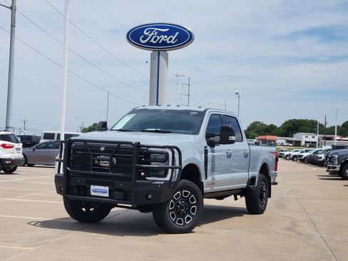 Certified 2026 Ford F250 Platinum AWD/4WD image 3