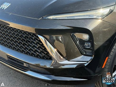 Used 2025 Buick Envision Sport Touring image 8