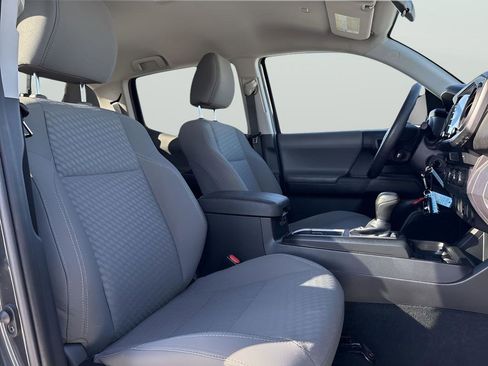 Used 2021 Toyota Tacoma SR image 22
