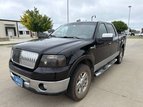 Used 2006 Lincoln Mark LT 4x4 image 3