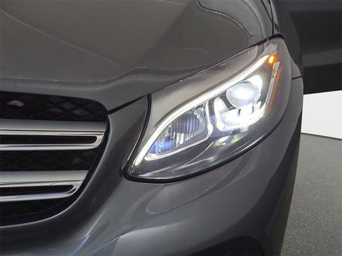 Used 2019 Mercedes-Benz GLC 300 image 33