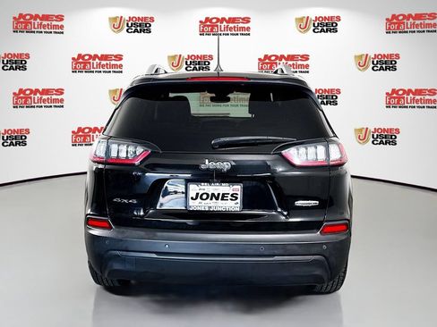 Used 2021 Jeep Cherokee Latitude Plus AWD/4WD image 15