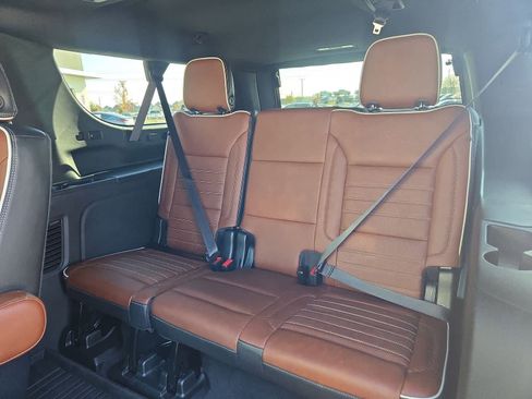 Used 2023 GMC Yukon XL Denali Ultimate image 39