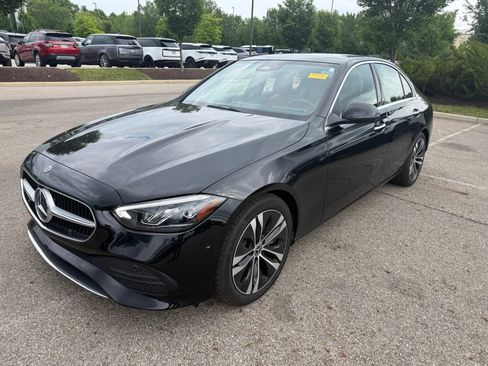 Used 2022 Mercedes-Benz C 300 4MATIC Sedan image 1