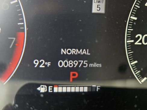 Certified 2024 Honda HR-V EX-L image 23