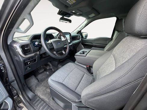 Used 2025 Ford F150 XL RWD image 14