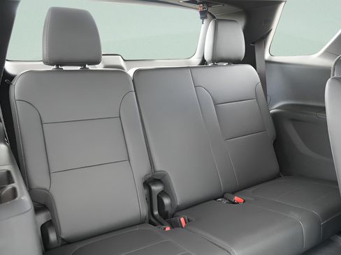 Used 2023 Chevrolet Traverse LT w/ LT Premium Package AWD/4WD image 14