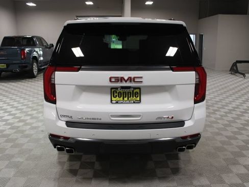 New 2026 GMC Yukon AT4 w/ AT4 Premium Plus Package AWD/4WD image 11
