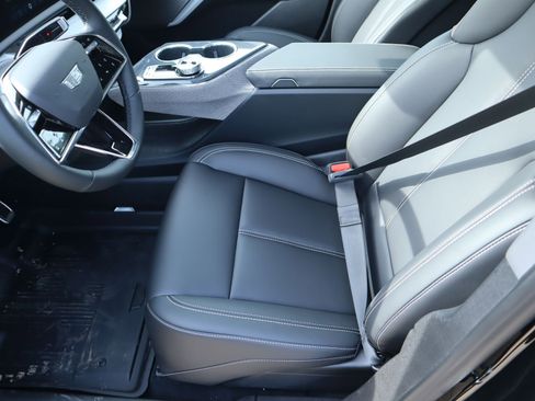 New 2026 Cadillac Optiq Luxury 1 w/ LPO, Floor Liner Package RWD image 8