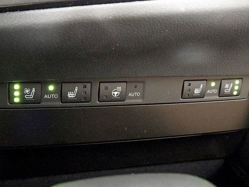 Used 2025 Lexus ES 300h w/ Premium Package FWD image 29