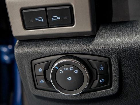 Used 2022 Ford F250 Lariat w/ Chrome Package image 29