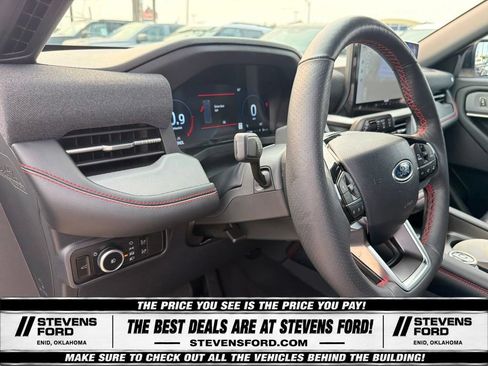 Used 2025 Ford Explorer ST-Line w/ ST-Line Street Pack AWD/4WD image 20