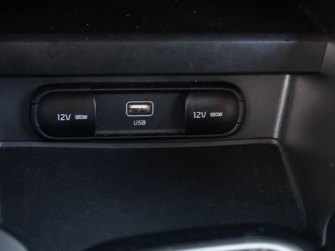 Used 2025 Kia Soul LX FWD image 22