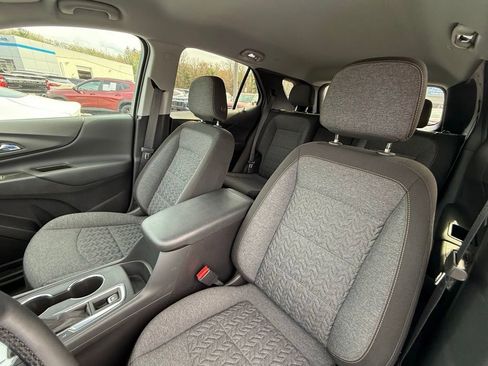 Used 2024 Chevrolet Equinox LT AWD/4WD image 17