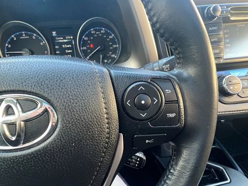 Used 2018 Toyota RAV4 XLE w/ Plus Extra Value Package AWD/4WD image 15