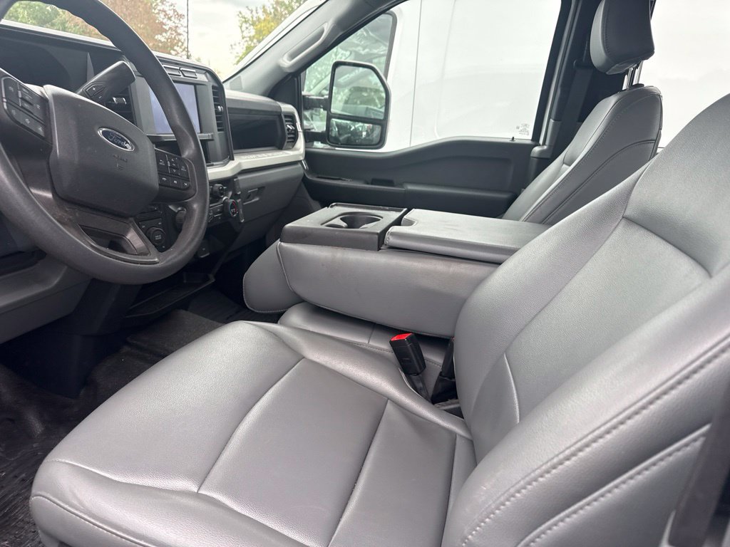 Used 2024 Ford F250 XL AWD/4WD image 9