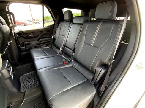 Used 2025 Toyota 4Runner Limited image 20