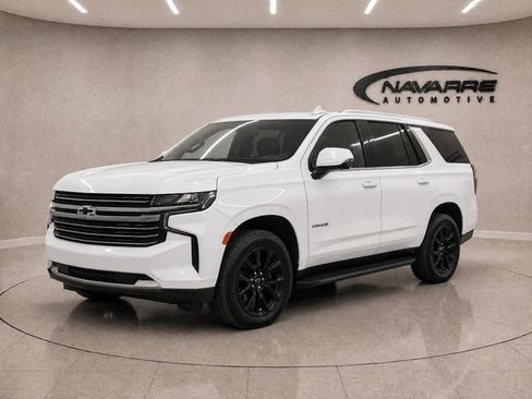 Used 2023 Chevrolet Tahoe LT w/ Luxury Package RWD image 3