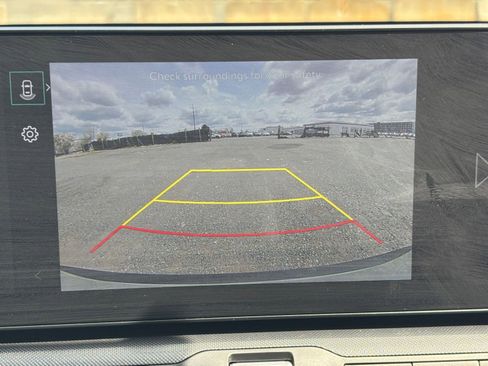 Used 2025 Kia K4 FWD image 20