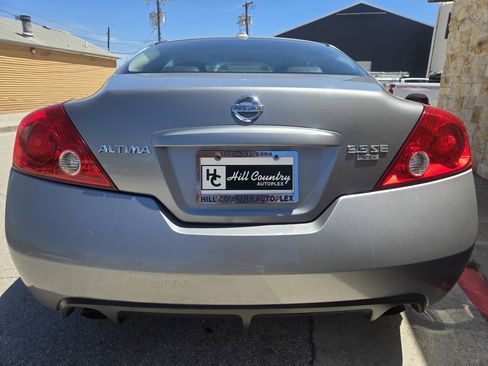 Used 2008 Nissan Altima 3.5 SE w/ Premium Pkg image 8