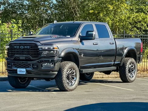 Used 2025 RAM 2500 Laramie w/ Night Edition AWD/4WD image 7
