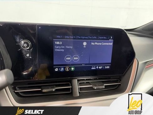 Used 2024 Chevrolet Trax RS FWD image 18
