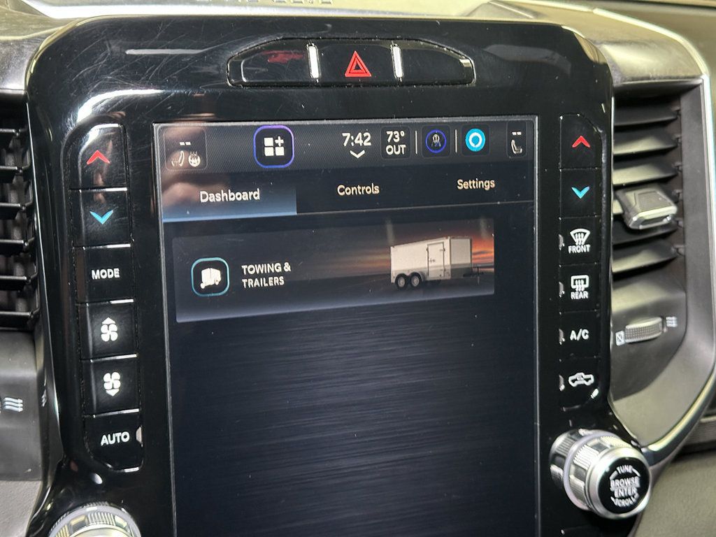 Used 2024 RAM 1500 Big Horn AWD/4WD image 40