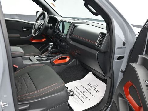 Used 2024 Nissan Frontier PRO-4X w/ Off-Road Protection Package image 14