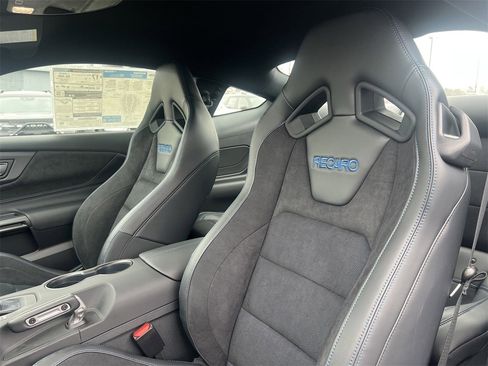 New 2026 Ford Mustang Dark Horse image 18