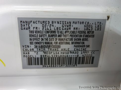 Used 2024 Nissan Sentra SR w/ SR Premium Package image 26