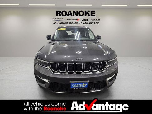 Used 2023 Jeep Grand Cherokee Limited image 8