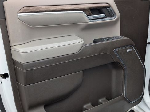 Used 2023 Chevrolet Silverado 1500 LT Trail Boss w/ LT Trail Boss Premium Package image 15