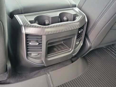 New 2026 RAM 1500 4x4 Crew Cab image 10