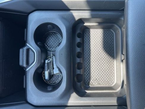 Used 2025 RAM 1500 Big Horn AWD/4WD image 11