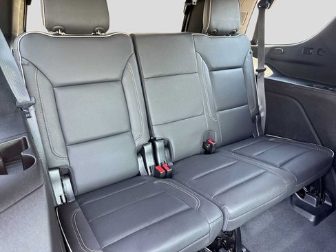 Used 2023 GMC Yukon SLT AWD/4WD image 22