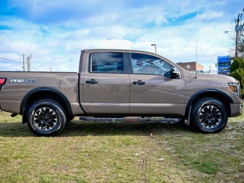 Used 2021 Nissan Titan PRO-4X w/ Pro-4x Convenience Package image 4