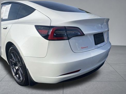 Used 2021 Tesla Model 3 Long Range image 11