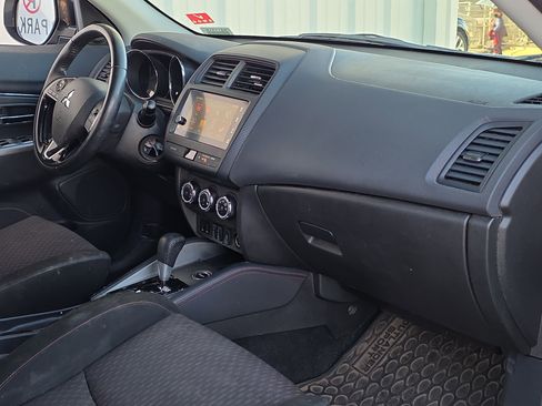 Used 2019 Mitsubishi Outlander Sport SE image 28