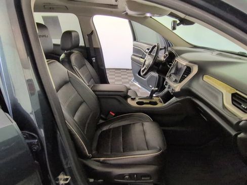 Used 2019 GMC Acadia Denali w/ Technology Package AWD/4WD image 34