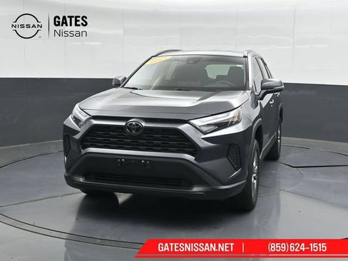 Used 2024 Toyota RAV4 XLE FWD image 5