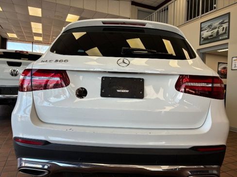Used 2016 Mercedes-Benz GLC 300 w/ Driver Assistance Package image 11