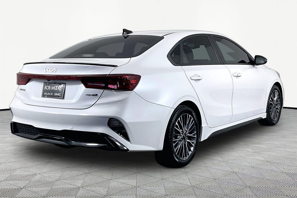 Used 2024 Kia Forte GT-Line w/ GT-Line Premium Package FWD image 6