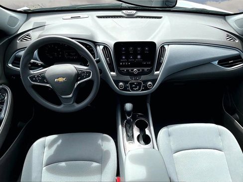 Used 2024 Chevrolet Malibu LS image 7